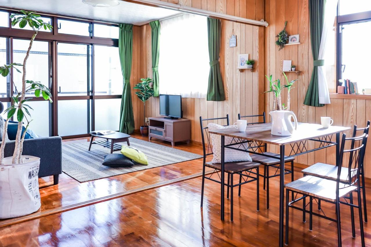 Condominium Hotel Mihama Upi Čatan Pokoj fotografie