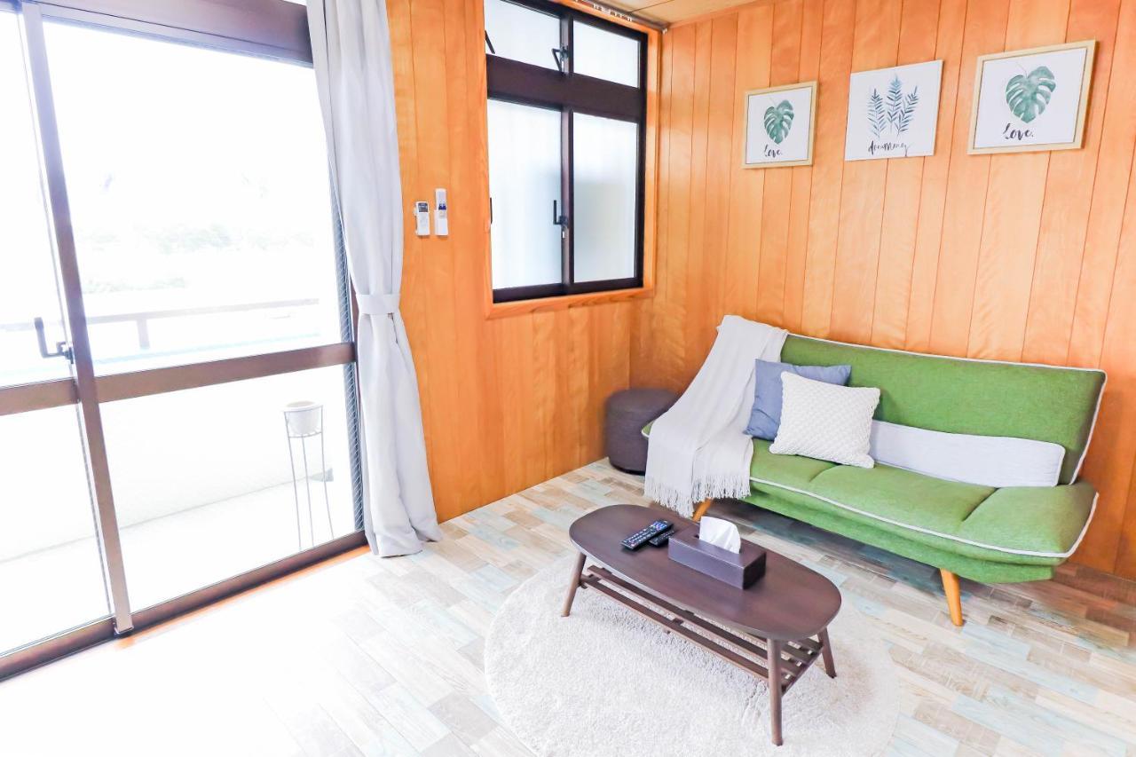 Condominium Hotel Mihama Upi Čatan Exteriér fotografie